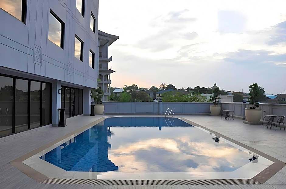 Beverly Hotel Batam