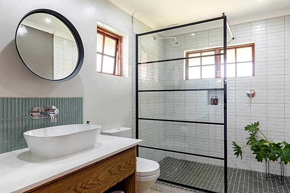 Hippo Hollow Country Estate