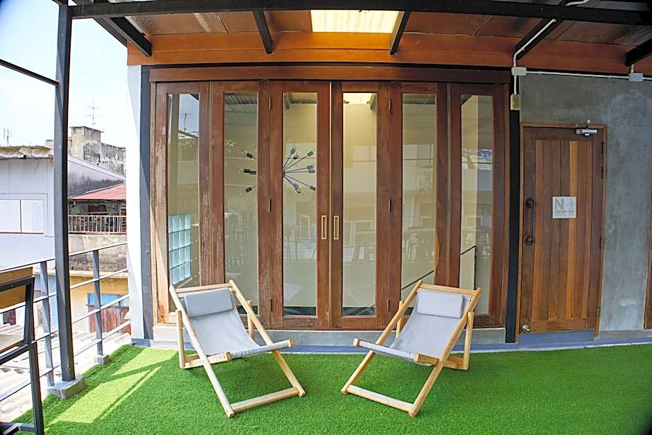 Timber Hostel by ZUZU