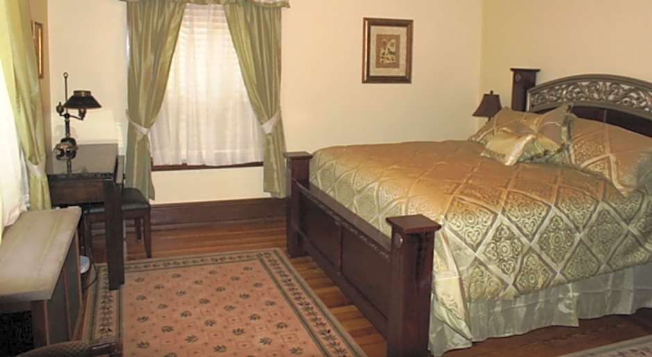 Walton Manor Inn Bed & Breakfast