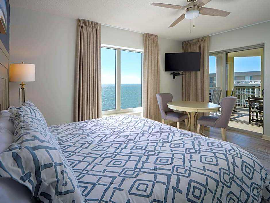 Royale Palms Condominiums