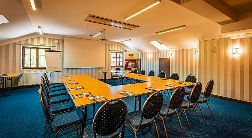 Hotel Krysztal Conference & Spa