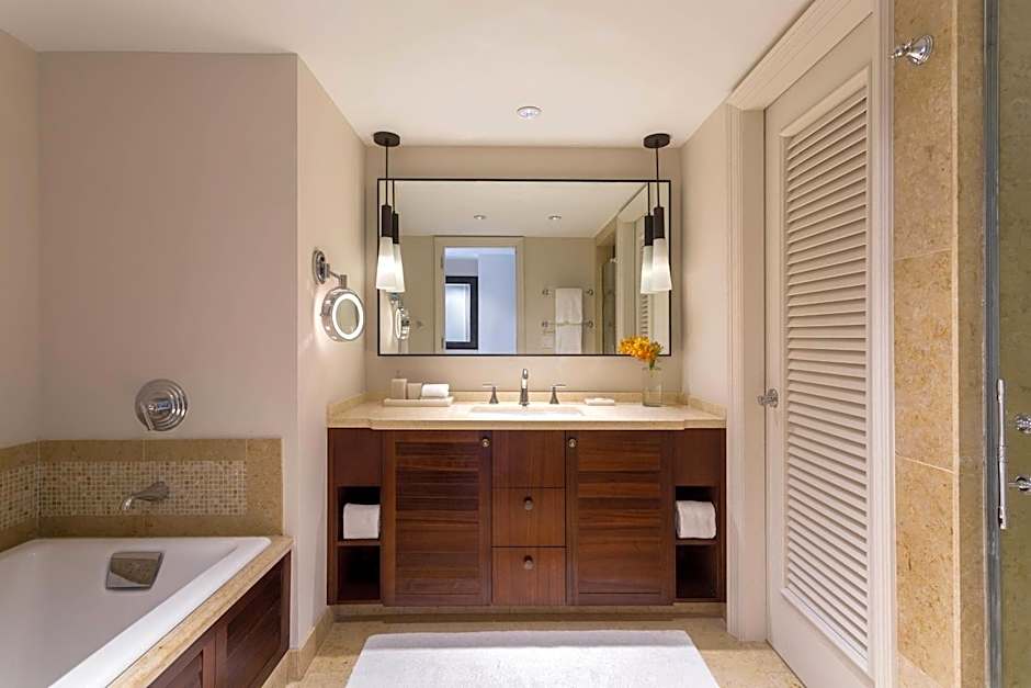 The Ritz-Carlton Maui, Kapalua