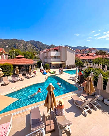 Ida Hotel