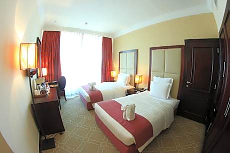 Executive Family Room