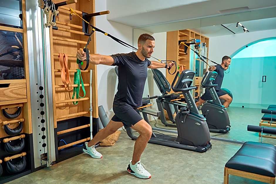 Adorno Beach Hotel and Suites