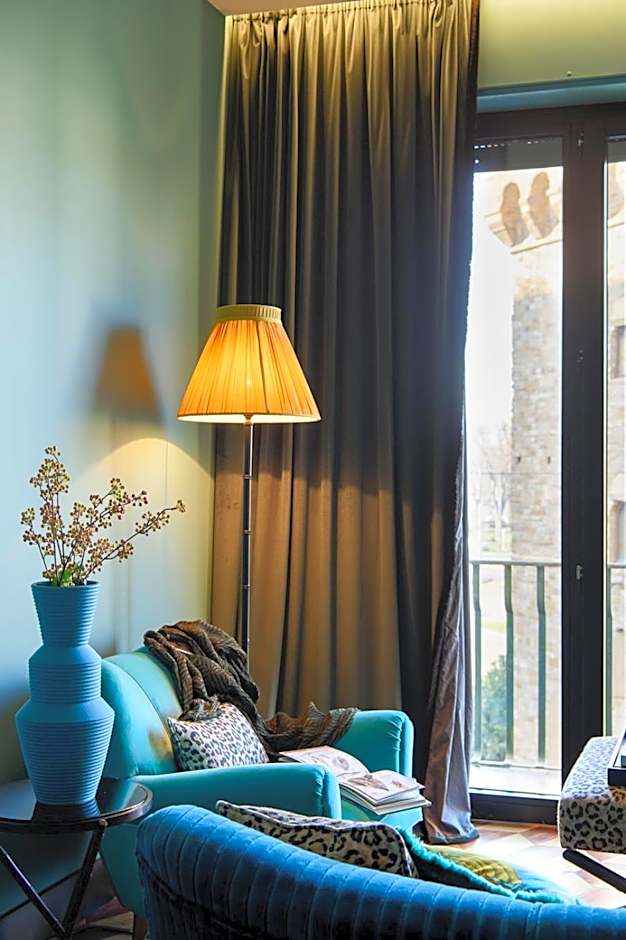 Velona's Jungle Luxury Suites