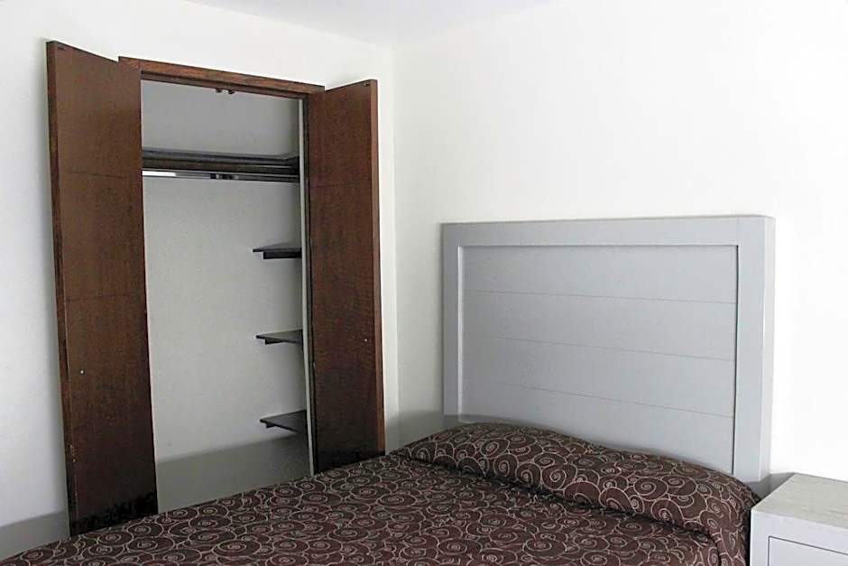 Hotel Colon Express