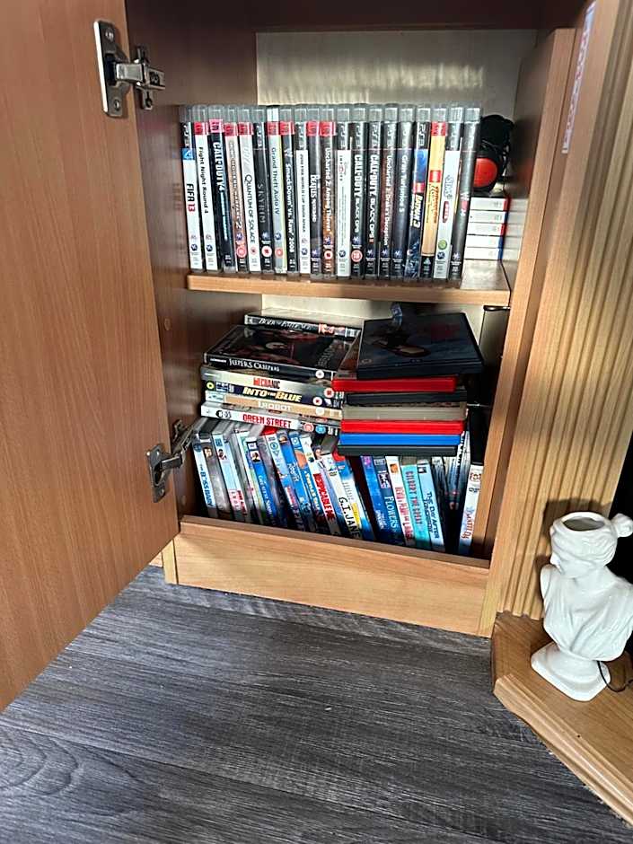 8 berth Waterside Ingoldmells V8 Santanavan 3