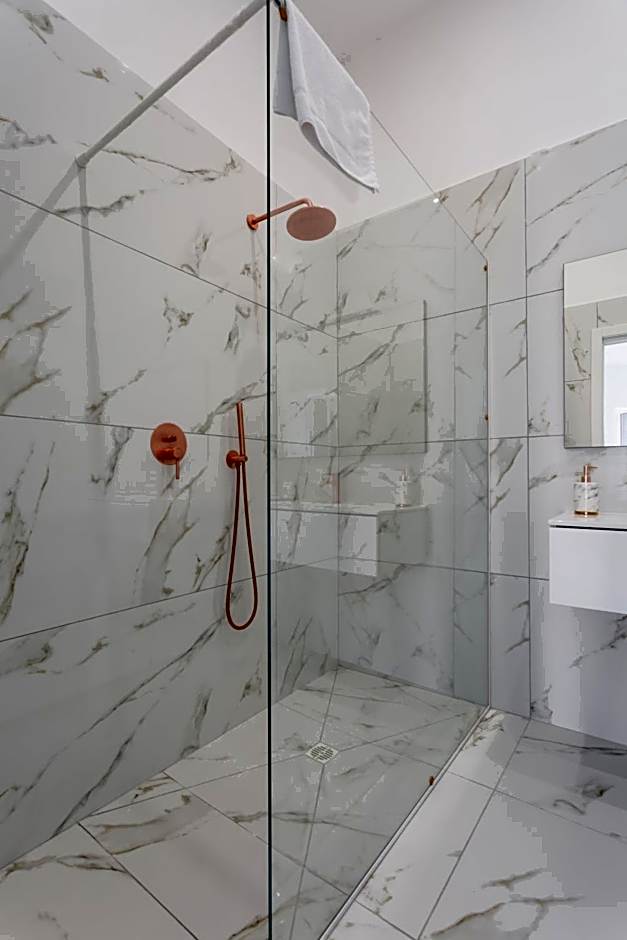 Golden Suites by Dimorra