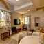 Donati Luxury Tower Suites