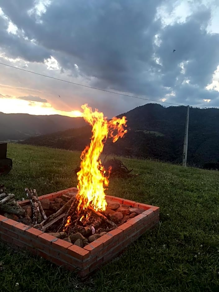 Cabana Monte - Pousada Colina dos Ventos