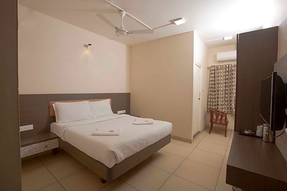 Hotel Sownthariyam