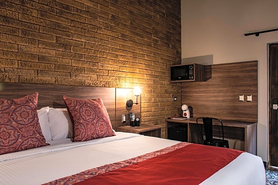 HOTELES ANTIGUA - CASONA ALLENDE