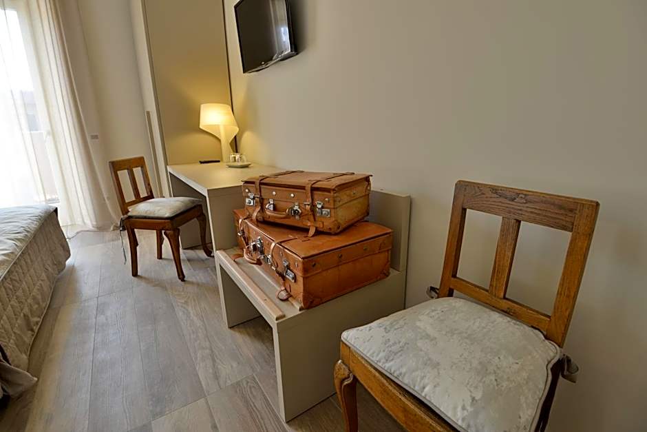 Daman Rooms & Breakfast