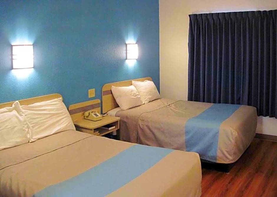 Motel 6-Avoca, IA