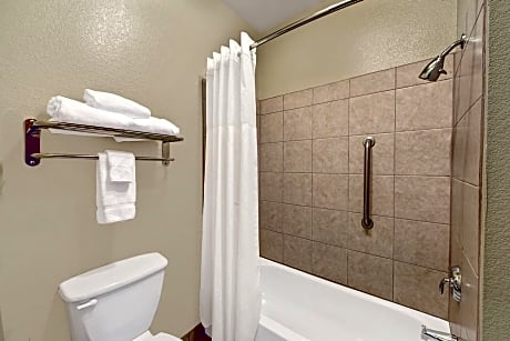 2 Queen Beds, Mobility Accessible Room, Bathtub w/ Grab Bars, Non-Smoking