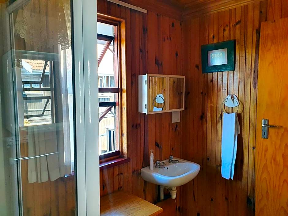 Lakeside Accommodation