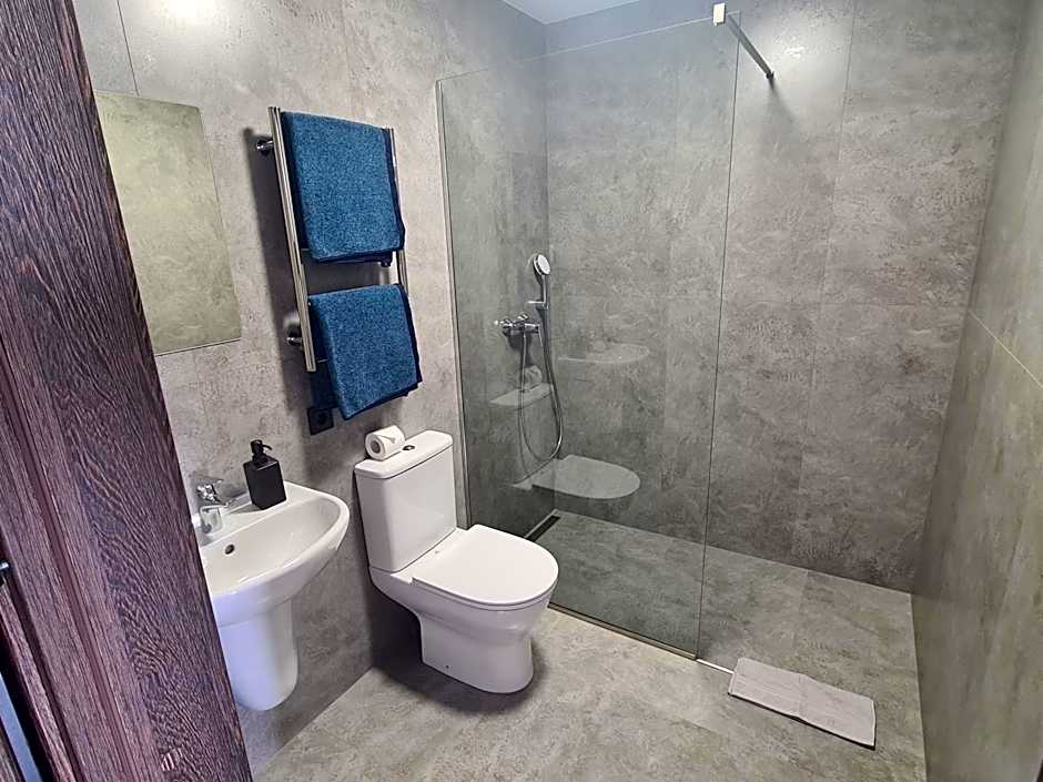 Penkių kambarių apartamentai