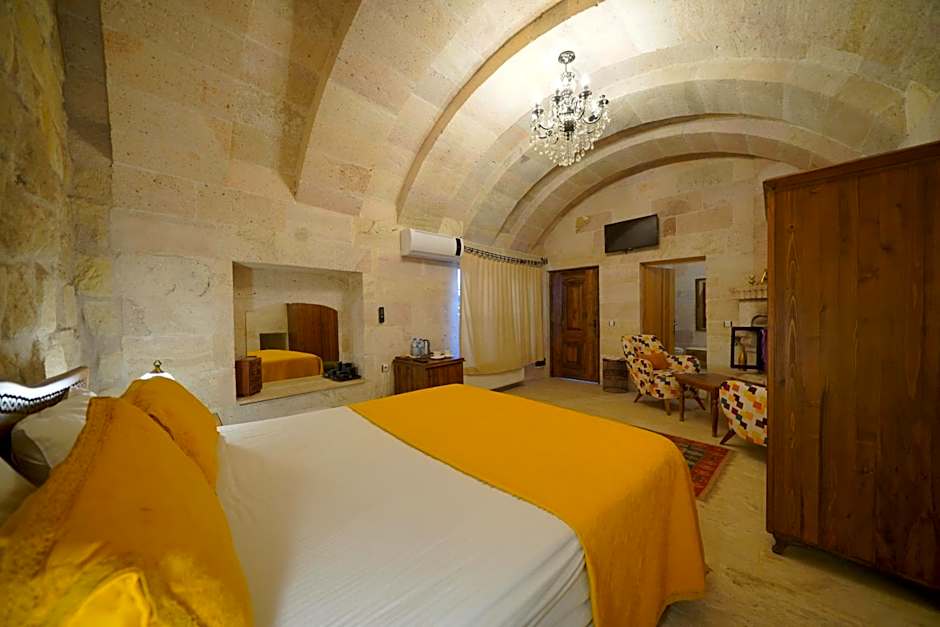 Salkım Cave House