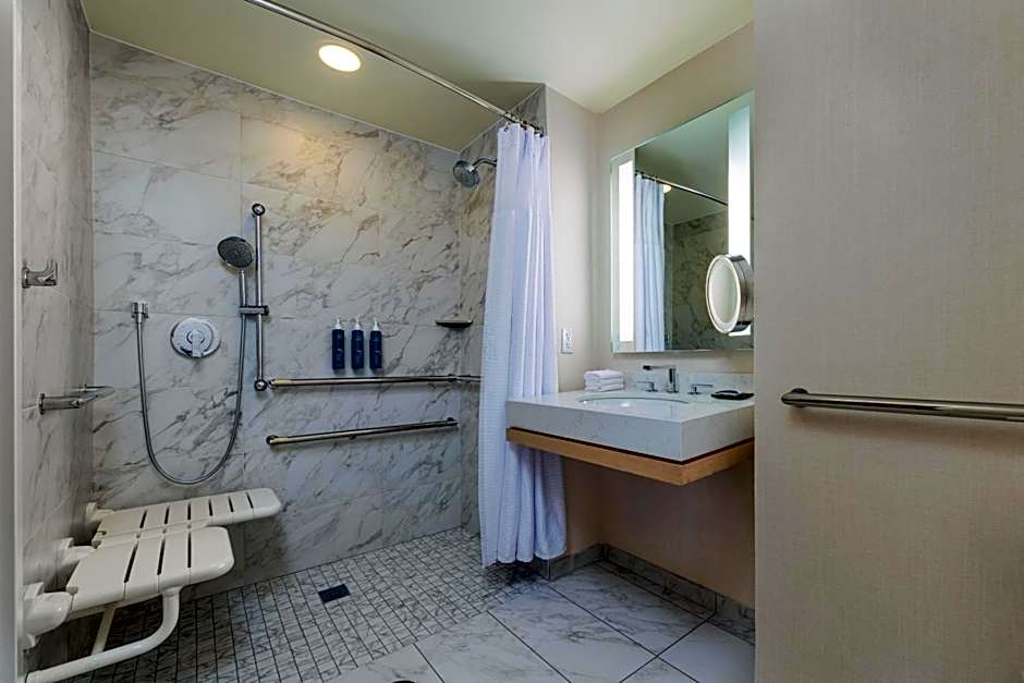 The Westin Jersey City Newport