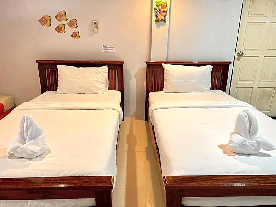 Photo 1 of 13 of Deluxe 2 Beds