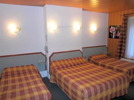 Triple Room with Single Beds