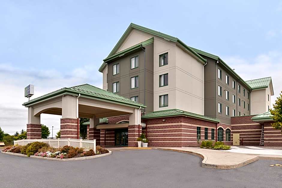 Holiday Inn Express Breezewood By IHG