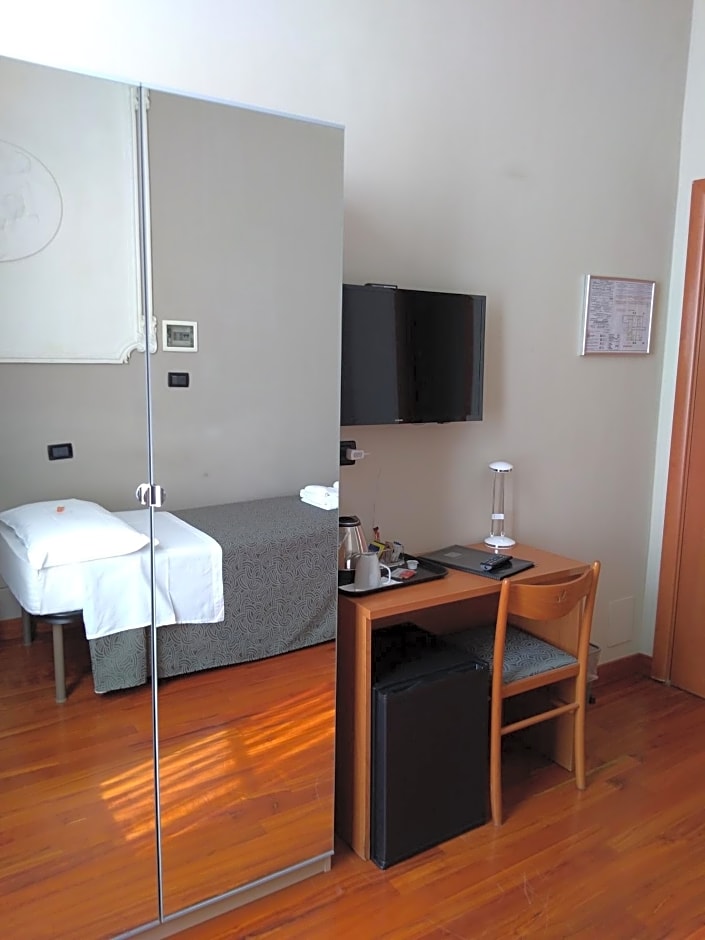 Hotel Twenty Nine