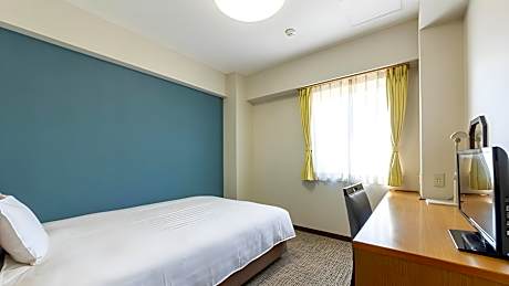 Semi-Double Room Non-Smoking