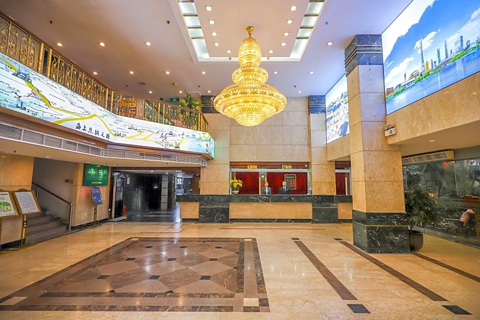 Five Rams City Hotel