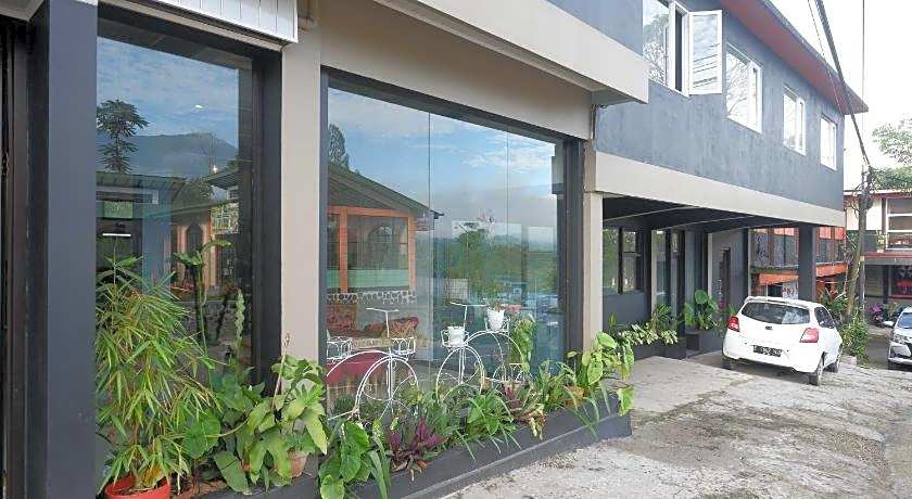 Urbanview Hotel Umbrella Dieng by RedDoorz