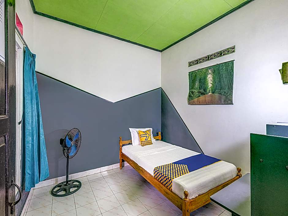 OYO Homes 90987 Desa Wisata Gabugan Syariah