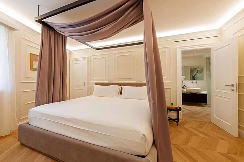 Naxi Suites