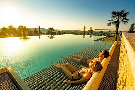 Hotel & Spa Larimar
