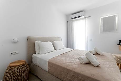 Super Paradise Triple Sea View Room