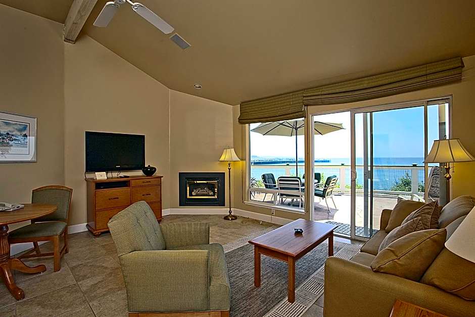 Sea & Sand Inn