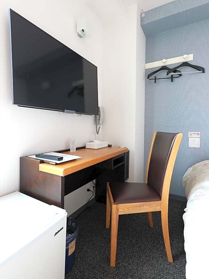 Toyama Town Hotel
