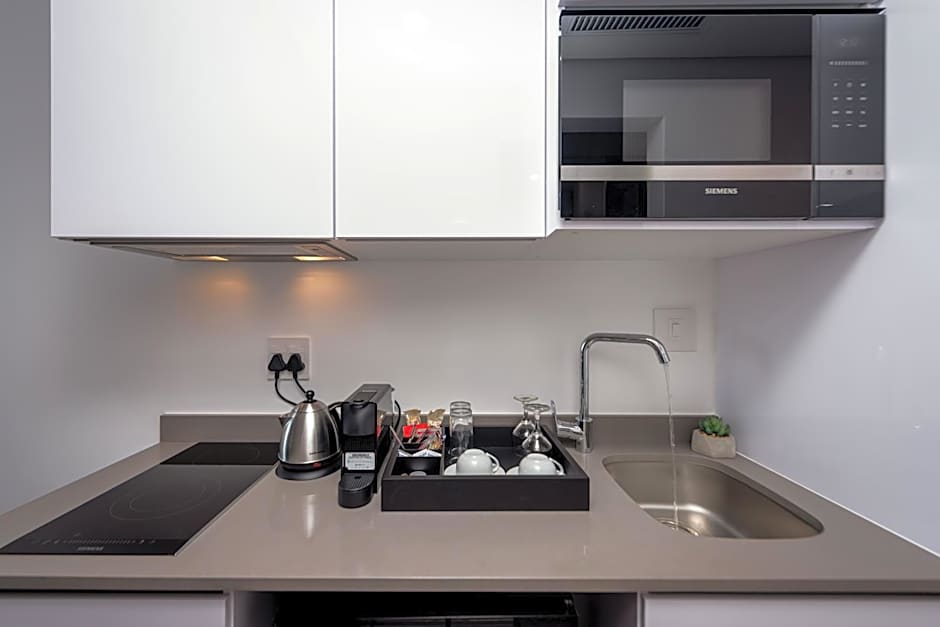 Reserved Suites Illovo