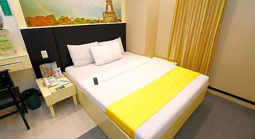 Eurotel Las Pinas Hotel