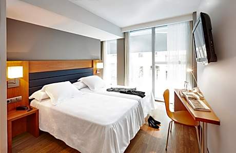 Barcelona Century Hotel