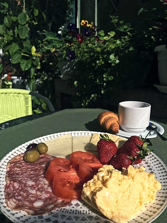 Art Green Boutique Hotel