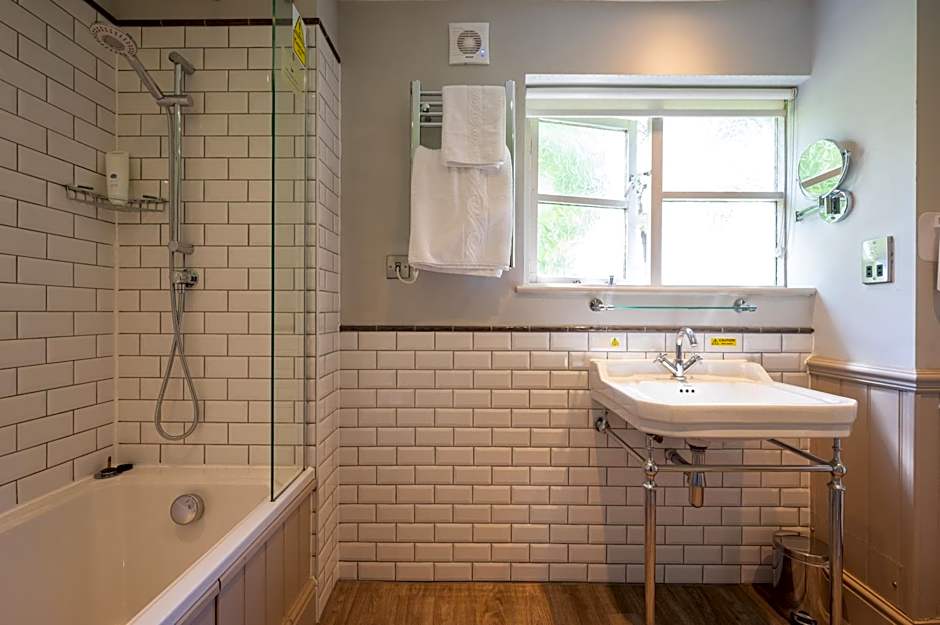 Cedars Inn by Greene King Inns