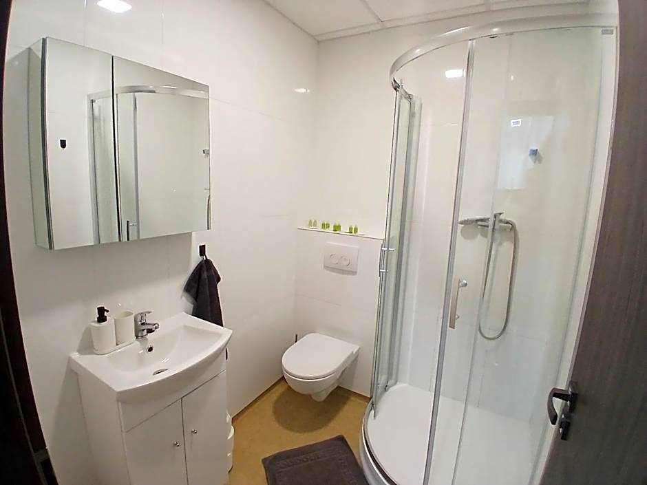 Dimael Hostel & Apartments