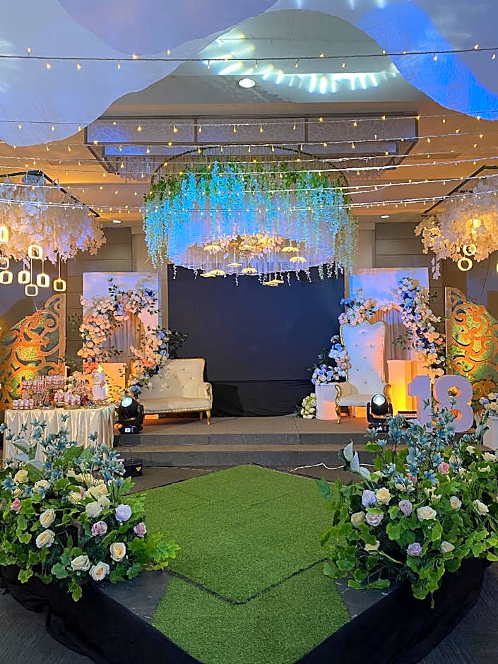 Circle Inn - Hotel & Suites