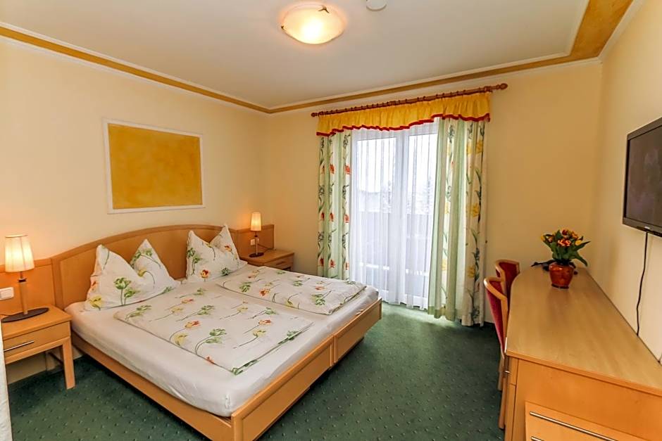 Alpenhotel Tauernstüberl