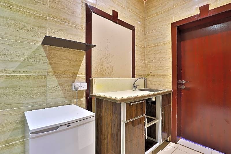 OYO 273 Star Yanbu Hotel Suites