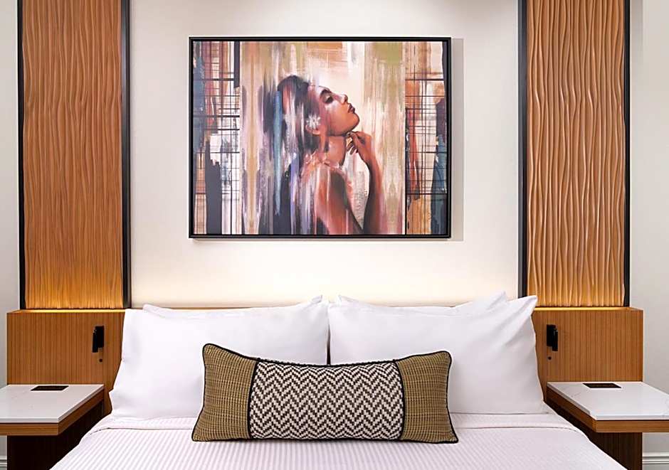 Tahiti Village Resort & Spa