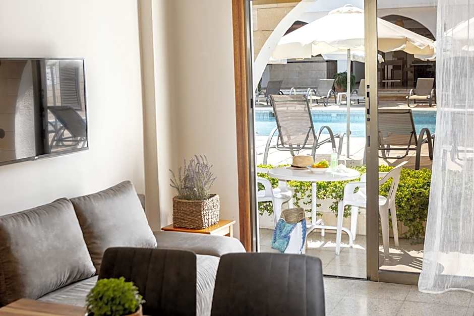 Stephanos Hotel Apartments