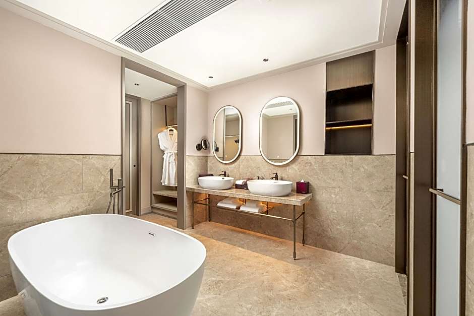 Vienna Hotel Dongguan Song Flower Lake